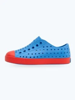Jefferson Resting Blue/Hyper Red Shoes (Kids)(Native Jefferson Shoes Kids 4151 Co)