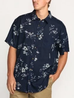 Sundays Short Sleeve Buttondown Shirt(Billabong Sundays Short Sleeve Buttondown Shirt Su25)