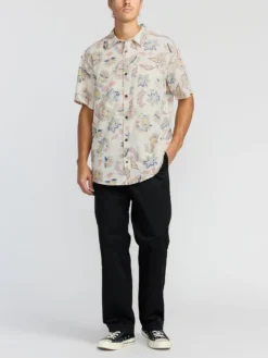 Billabong Sundays Short Sleeve Buttondown Shirt(Billaboing Sundays Short Sleeve Buttondown Shirt Fa25) -ThinkEmpire Shop 24A041505 SAN OM FB