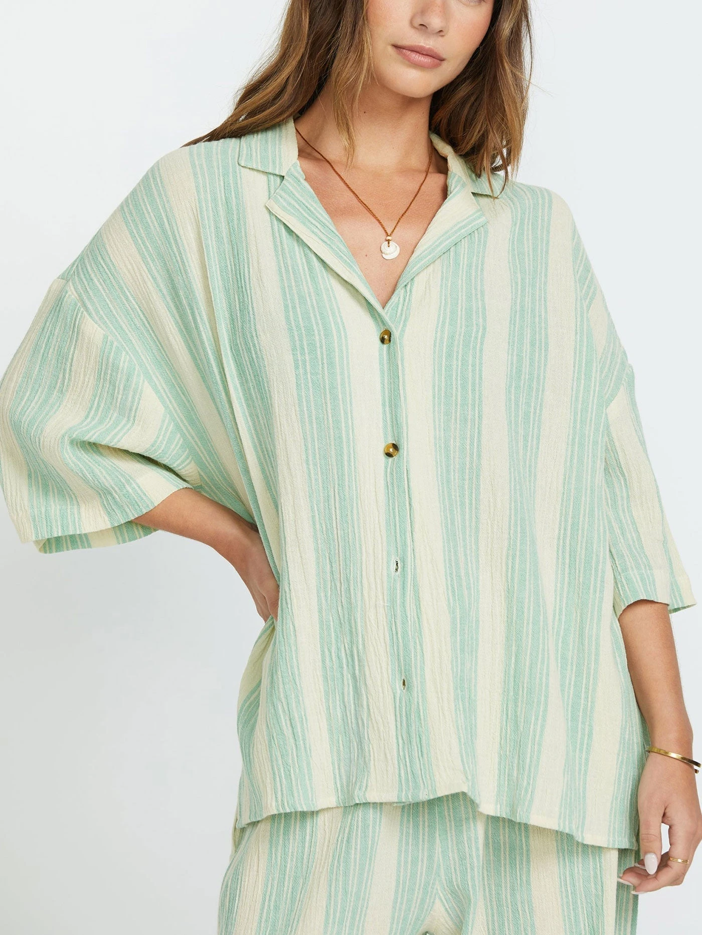Beach Side YD Short Sleeve Buttondown Shirt(Billabong Beach Side Yd Short Sleeve Buttondown Shirt Women Sp25) 1 Beach Side YD Short Sleeve Buttondown Shirt(Billabong Beach Side Yd Short Sleeve Buttondown Shirt Women Sp25)