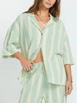 Beach Side YD Short Sleeve Buttondown Shirt(Billabong Beach Side Yd Short Sleeve Buttondown Shirt Women Sp25) 9 Beach Side YD Short Sleeve Buttondown Shirt(Billabong Beach Side Yd Short Sleeve Buttondown Shirt Women Sp25) -ThinkEmpire Shop 24B041508 IGN OM F