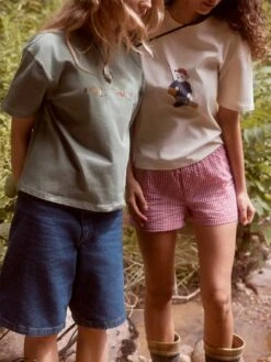 Fishing Bear T-Shirt(Girl Crush Fishing Bear T Shirt Fa25) -ThinkEmpire Shop 25 07 23 GirlCrushGang byDSSANCH 13