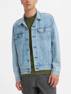 The Trucker Denim Jacket(Levis The Trucker Denim Jacket Light Stonewash Co)