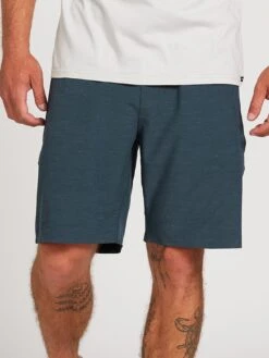 Packasack Lite Hybrid Shorts(Volcom Packasack Lite Hybrid Shorts Co)