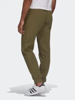 Adicolor Essentials Trefoil Sweatpants(Adidas Adicolor Essentials Trefoil Sweatpants Focus Olive Co) 7 Adicolor Essentials Trefoil Sweatpants(Adidas Adicolor Essentials Trefoil Sweatpants Focus Olive Co) -ThinkEmpire Shop Adicolor Essentials Trefoil Pants Green H65676 23 hover model