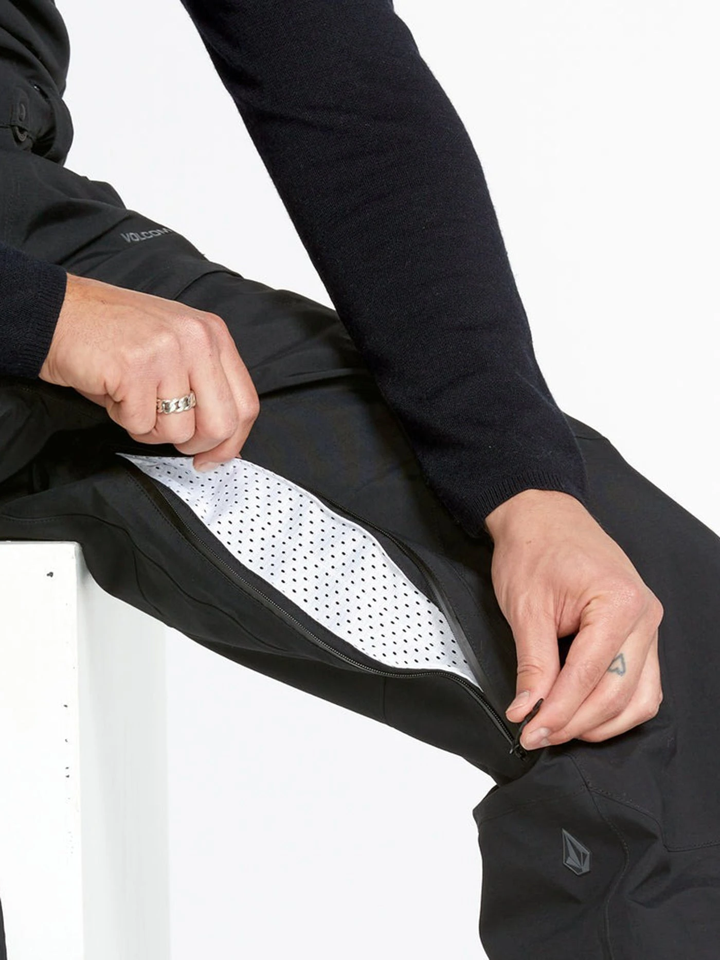 GORE-TEX 3L Overhauler Overall(Volcom Gore Tex 3l Overhauler Overall Wt25) 4 GORE-TEX 3L Overhauler Overall(Volcom Gore Tex 3l Overhauler Overall Wt25) - Image 4