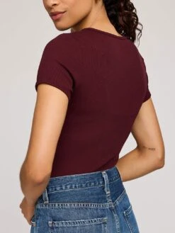 Shania T-Shirt(Gentle Fawn Shania T Shirt Women Fa25) -ThinkEmpire Shop GF2507 1155 MERLOT 4 da2557ff e427 41d1 8ef8 5a96bc93f6f0