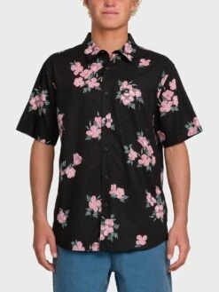 Habitats Classic Short Sleeve Buttondown Shirt(Quiksilver Habitats Classic Short Sleeve Buttondown Shirt Sp25)