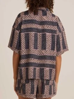 Riviera Short Sleeve Buttondown Shirt(Roark Riviera Short Sleeve Buttondown Shirt Women Sp25) -ThinkEmpire Shop WRW022 DNV 3