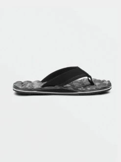Recliner Sandals (Kids)(Volcom Recliner Sandals Boys 7 14 Co)