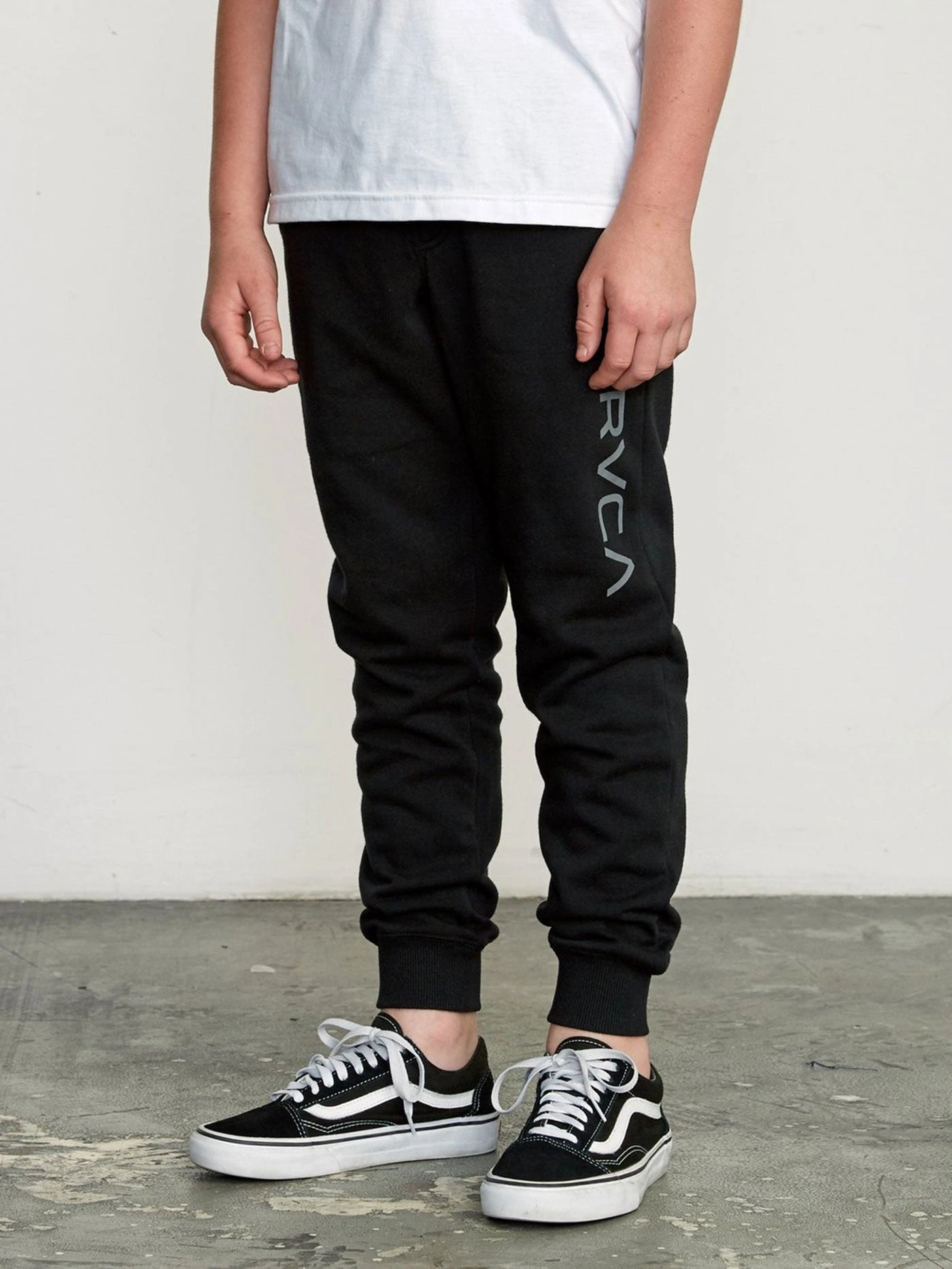 VA Ripper II Sweatpants (Boys 7-14)(Rvca Va Ripper Ii Sweatpants Boys 7 14 Co) 1 VA Ripper II Sweatpants (Boys 7-14)(Rvca Va Ripper Ii Sweatpants Boys 7 14 Co)